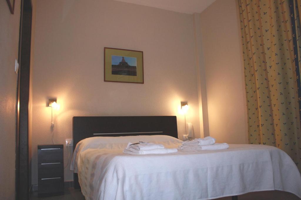 Hostal Carlos I La Línea de la Concepción Pokój zdjęcie