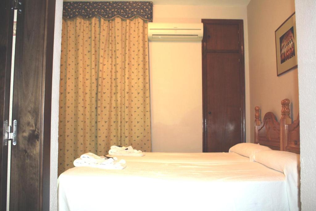 Hostal Carlos I La Línea de la Concepción Pokój zdjęcie
