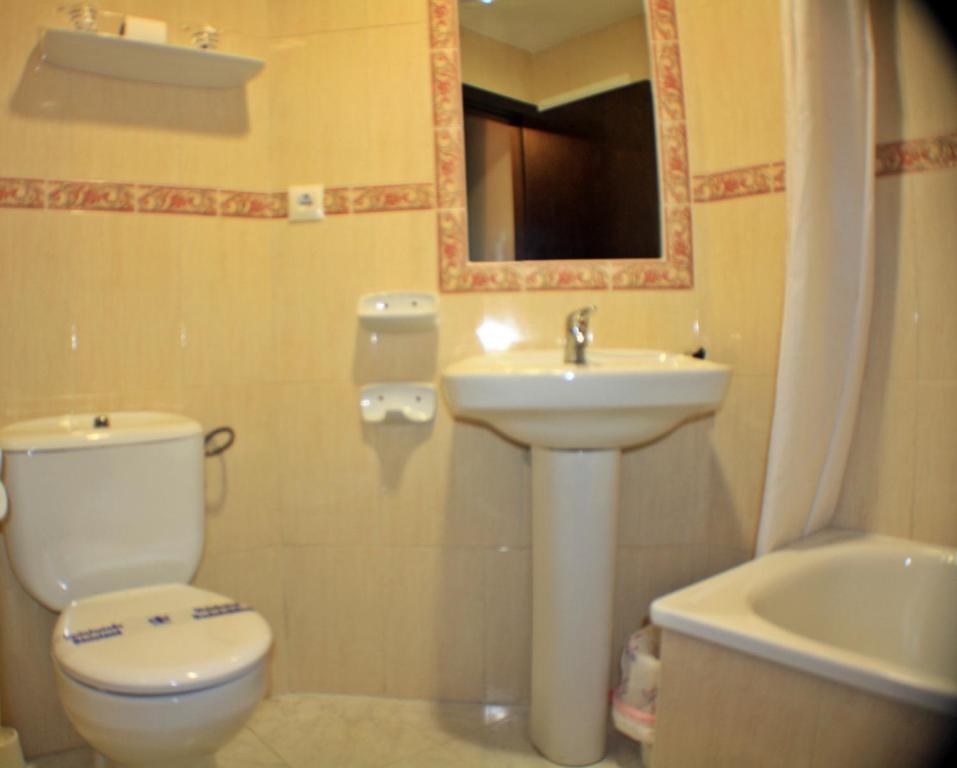 Hostal Carlos I La Línea de la Concepción Pokój zdjęcie