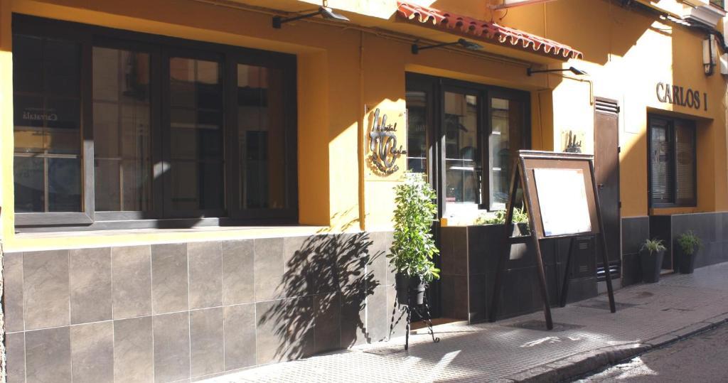 Hostal Carlos I La Línea de la Concepción Zewnętrze zdjęcie