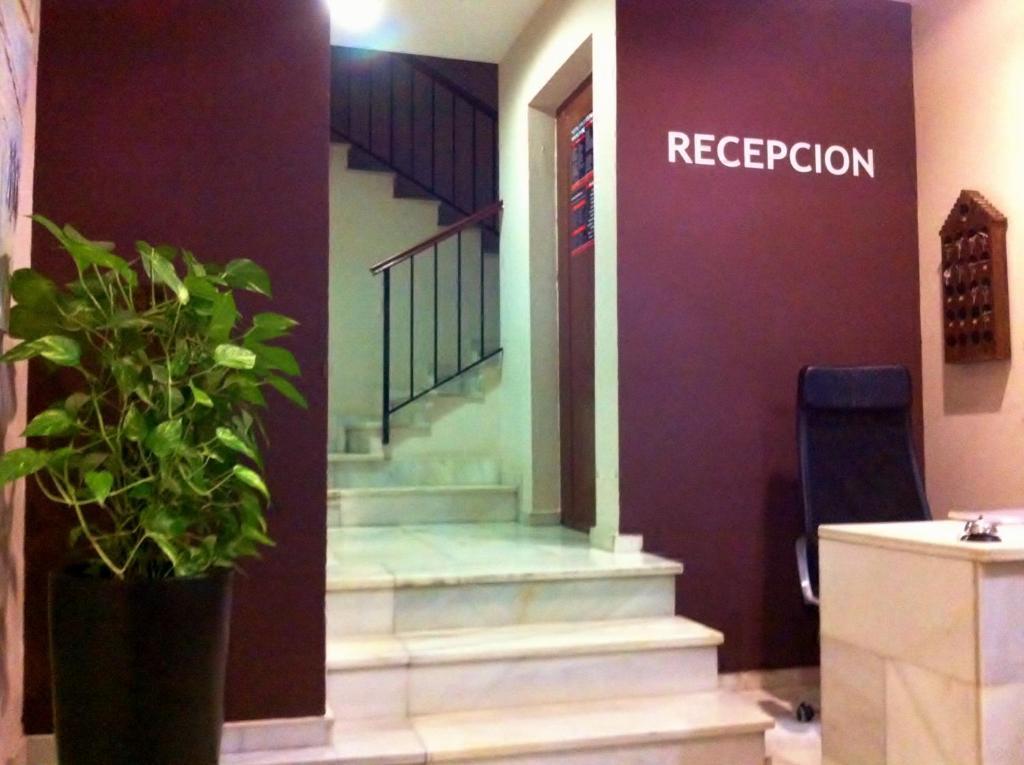 Hostal Carlos I La Línea de la Concepción Zewnętrze zdjęcie